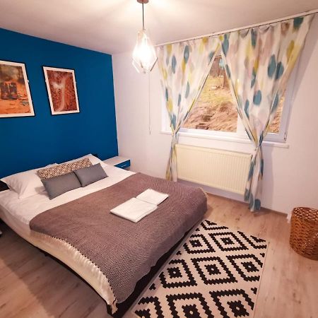 105500 Apartment Buşteni Extérieur photo